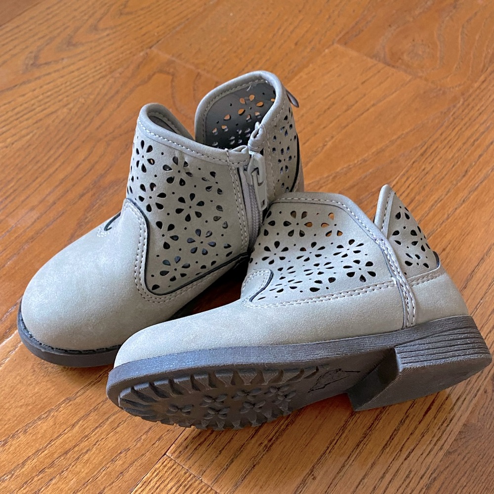 EUC toddler girls ankle boots